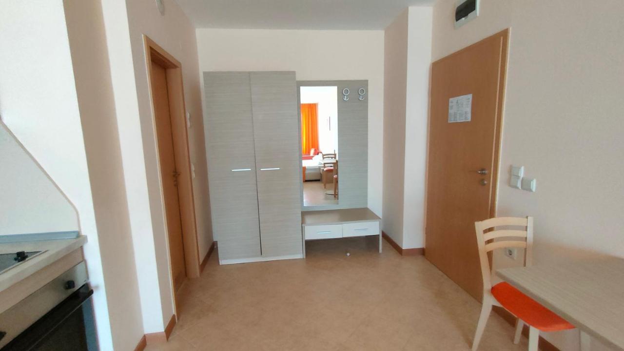 Holiday Apartcomplex Royal Sun Pantai Sunny Bagian luar foto